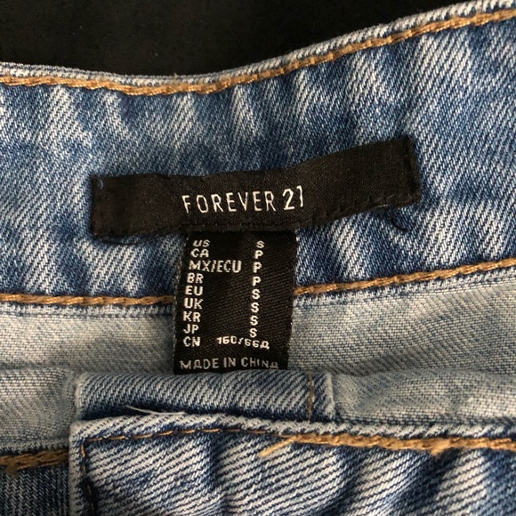 NWOT Forever 21 Denim Button Up Mini Skirt Size S - Picture 3 of 4